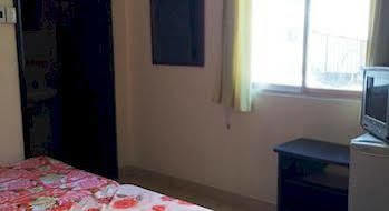 Giang Hotel *