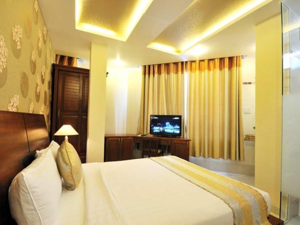 Bao Tran Hotel 2*