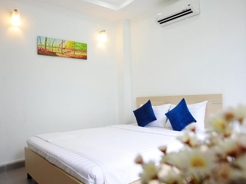 Blue Sky Hotel