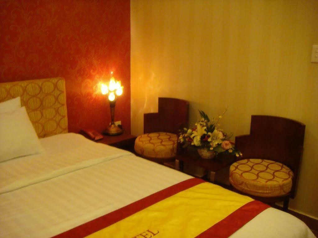 Mays Hotel- Ben Thanh Market 3*