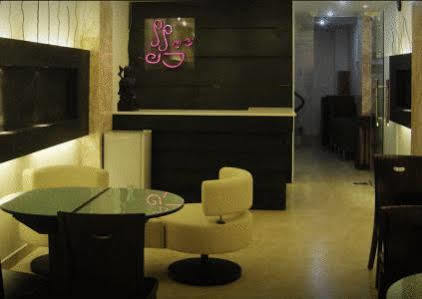 Mays Hotel- Ben Thanh Market Khách sạn 3*