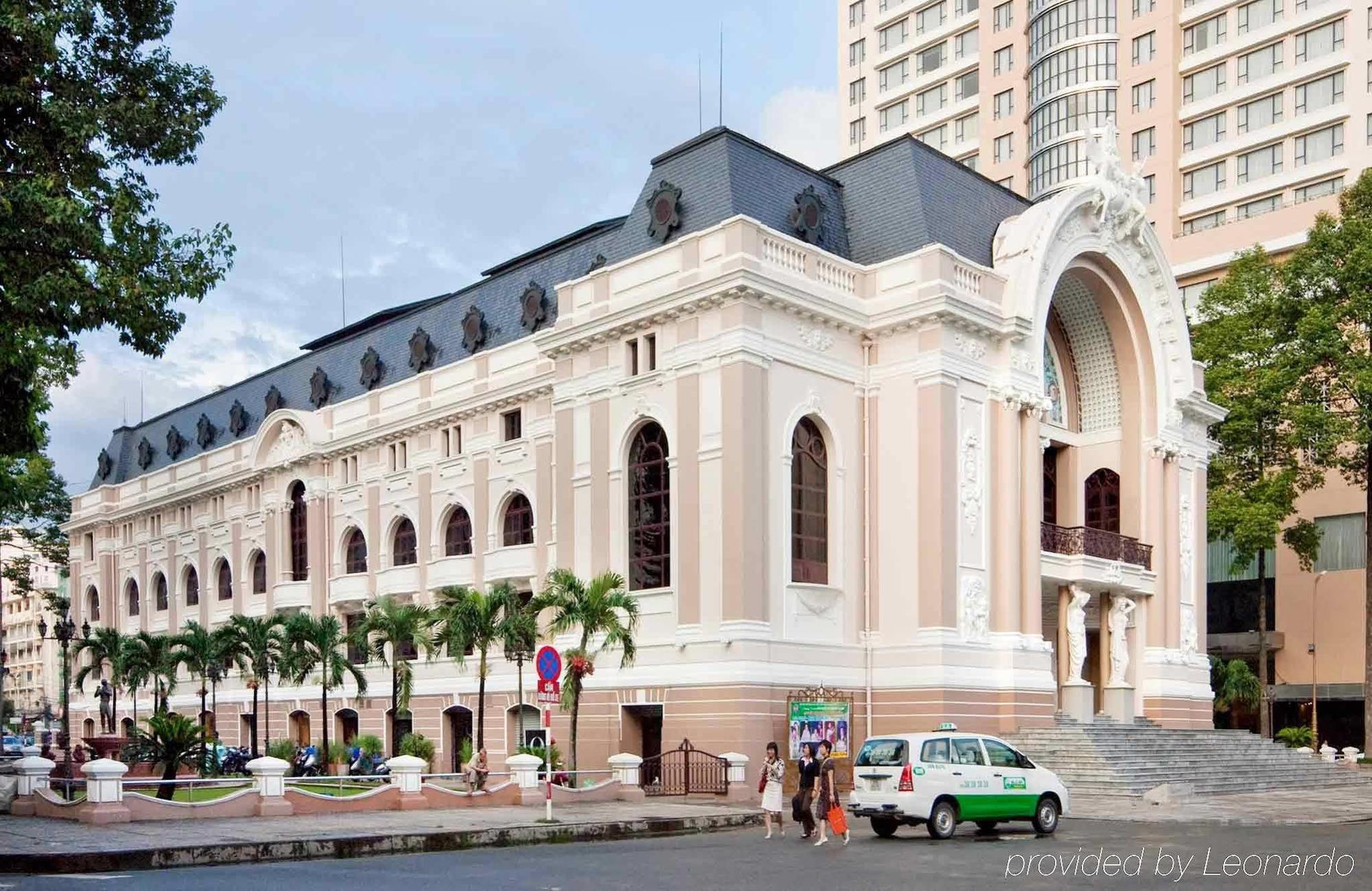 Ibis Saigon South Hotel