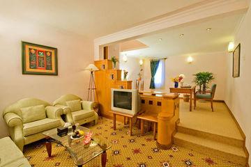 Hotel Que Huong Liberty 1 3*