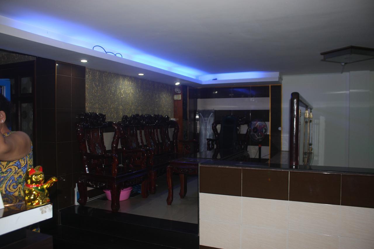 Oyo 261 Binh Dung 2* TP. Hồ Chí Minh