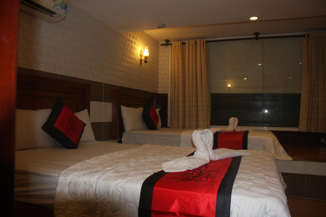Khách sạn Oyo 261 Binh Dung 2*