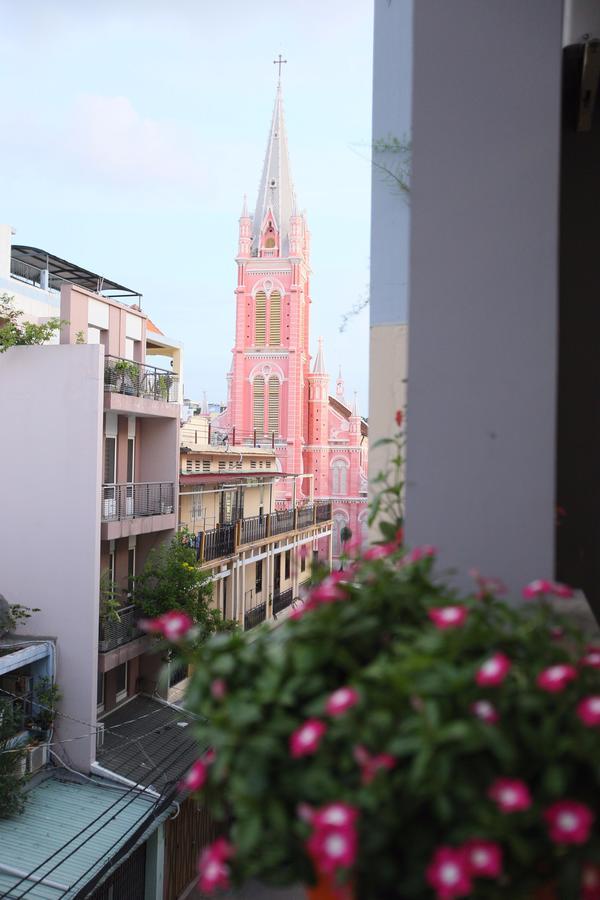 The Nguyens Cafe - Pink Church View Aparthotel 2*
