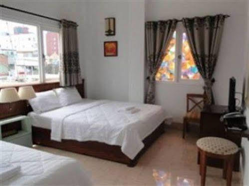 Hotel Acacia Saigon 3*