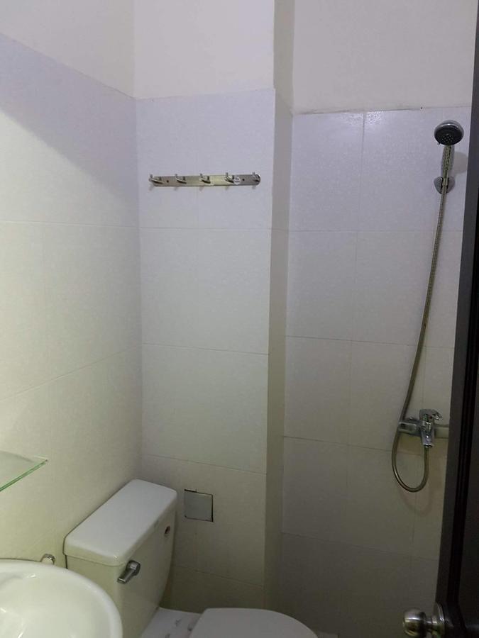 Hotel Hoang Long Airport