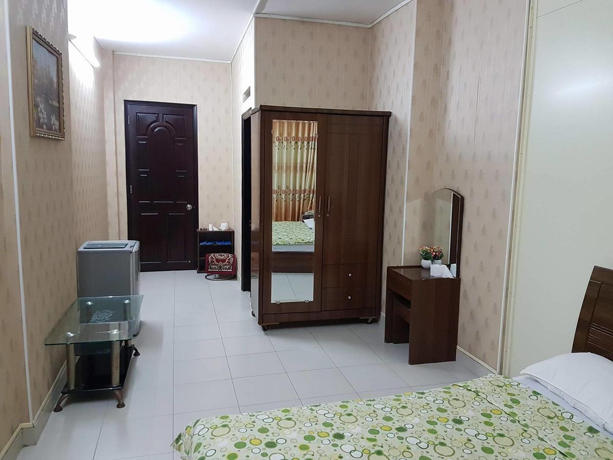 Hotel Hoang Long Airport 2*