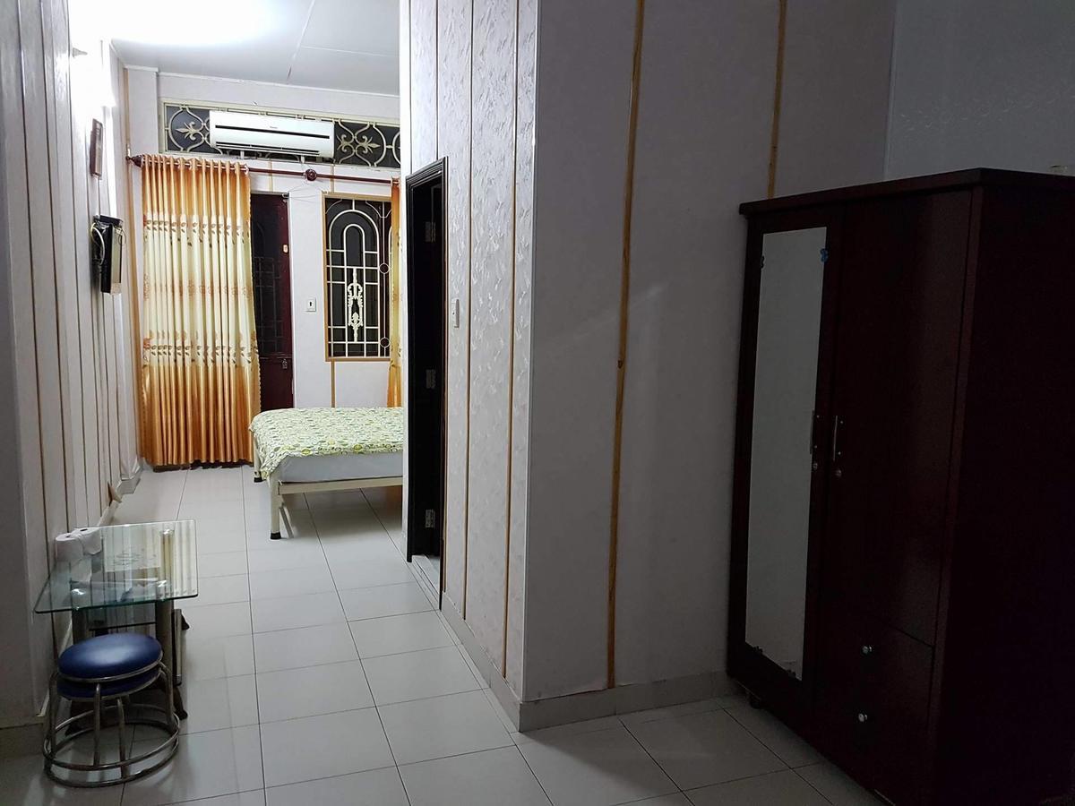 Hotel Hoang Long Airport