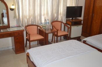 Hanh Phuc Motel *