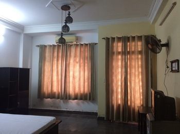 Vinabooker Pham Hung Hotel *