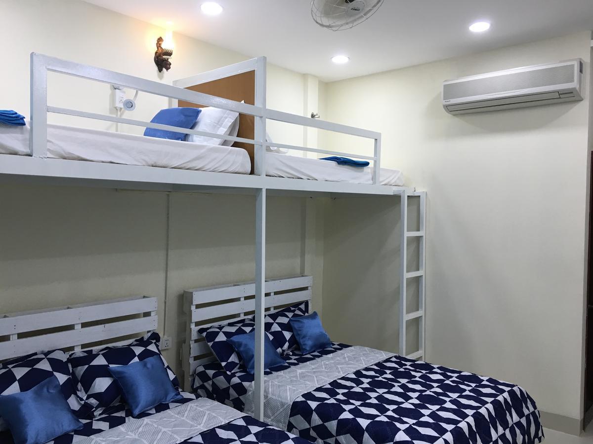 Hostel Luci's House *