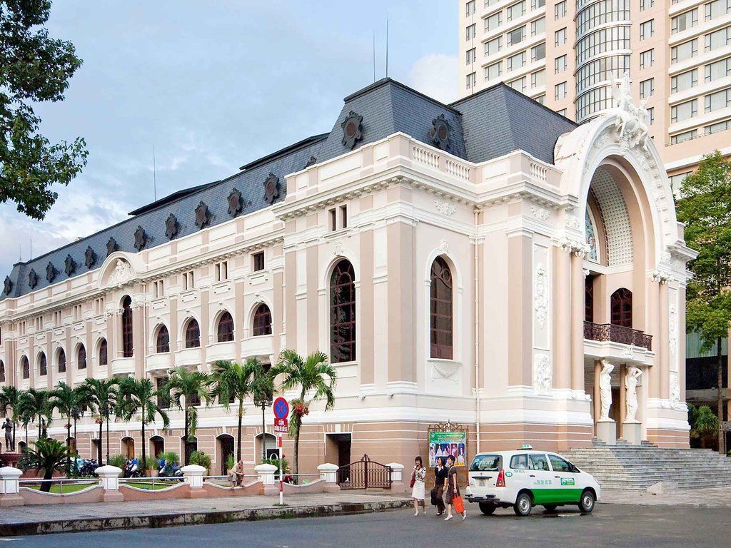 Khách sạn Novotel Sài Gòn Centre 4*