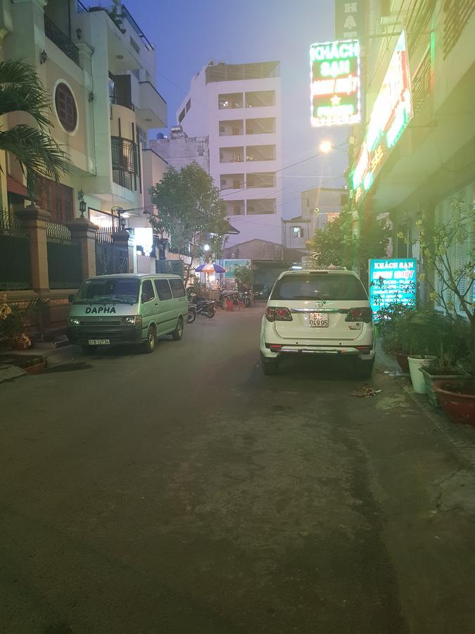 Hotel Nhat Van *