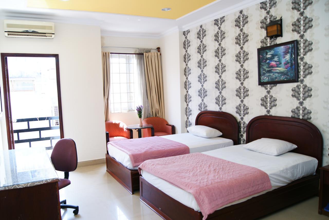 Mai Hotel *