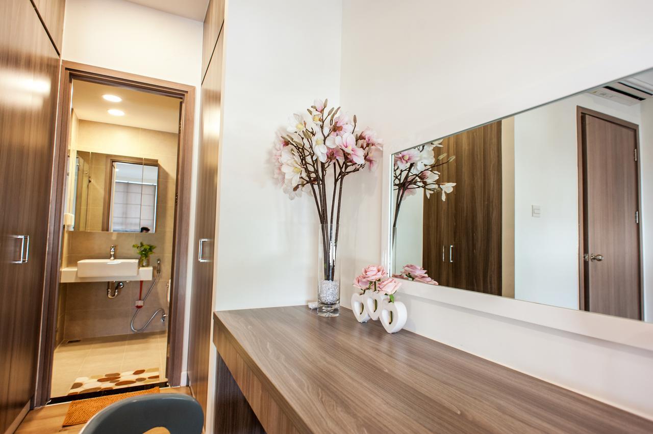 Garden & Pool Signature Rivergate