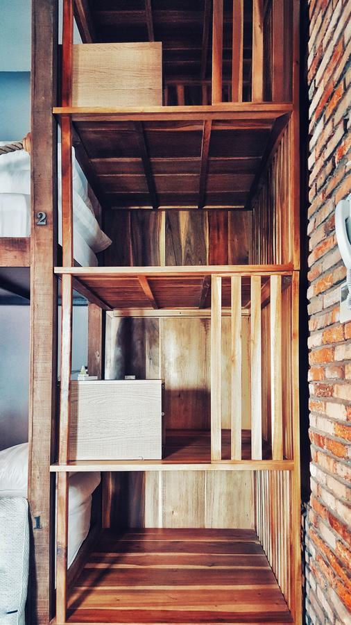 Della Boutique Hostel