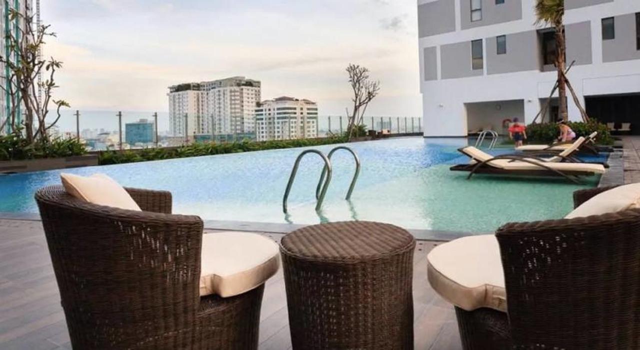 Rivergate Apartment