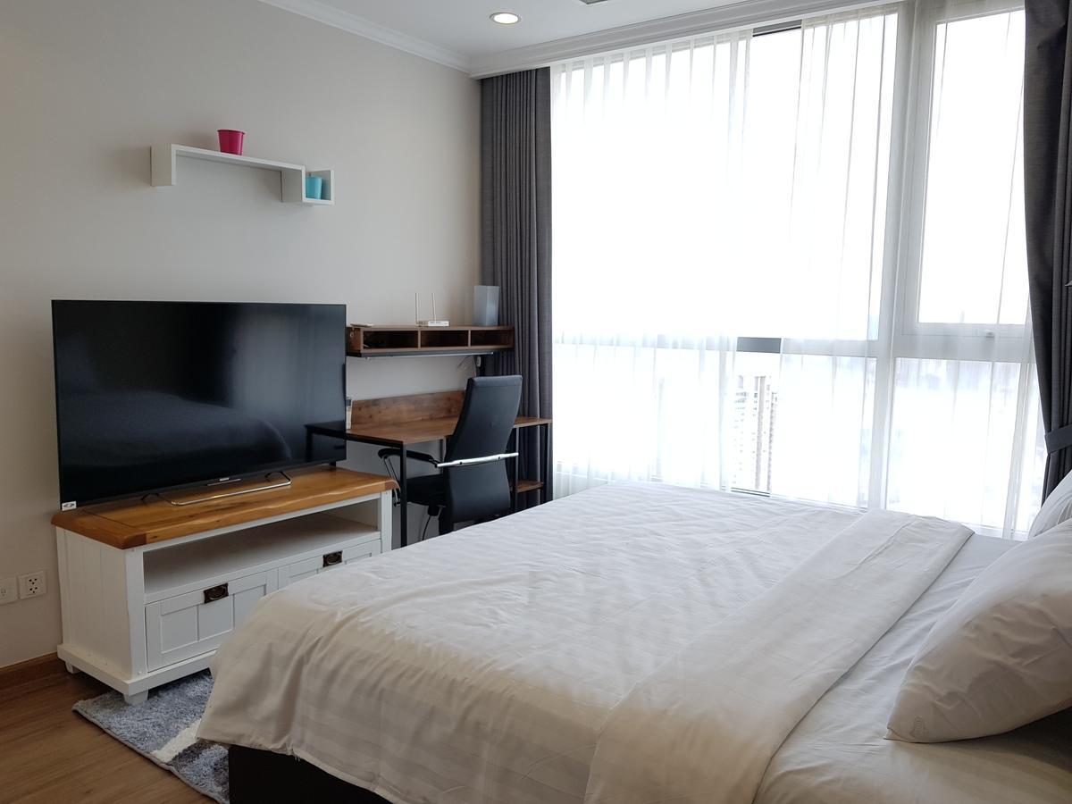 The Berry Vinhomes Luxury * Ho Chi Minh City