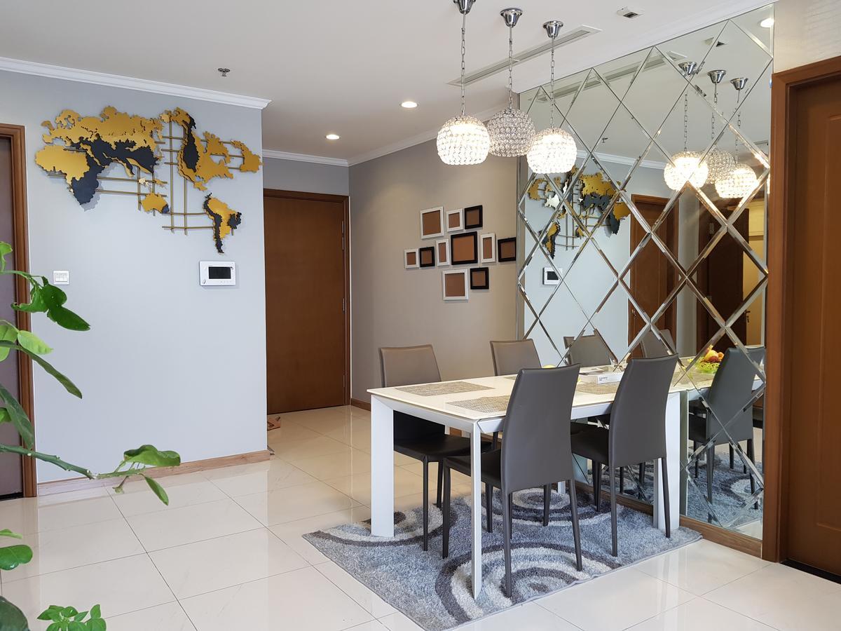 Apartment The Berry Vinhomes Luxury