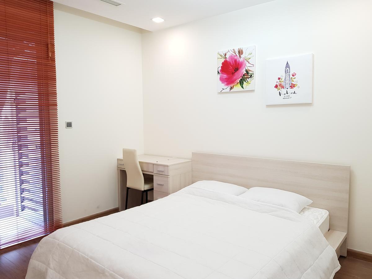 Apartment The Berry Vinhomes Luxury
