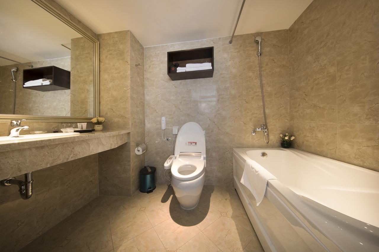 Hotel Roseland Centa & Ho Chi Minh City
