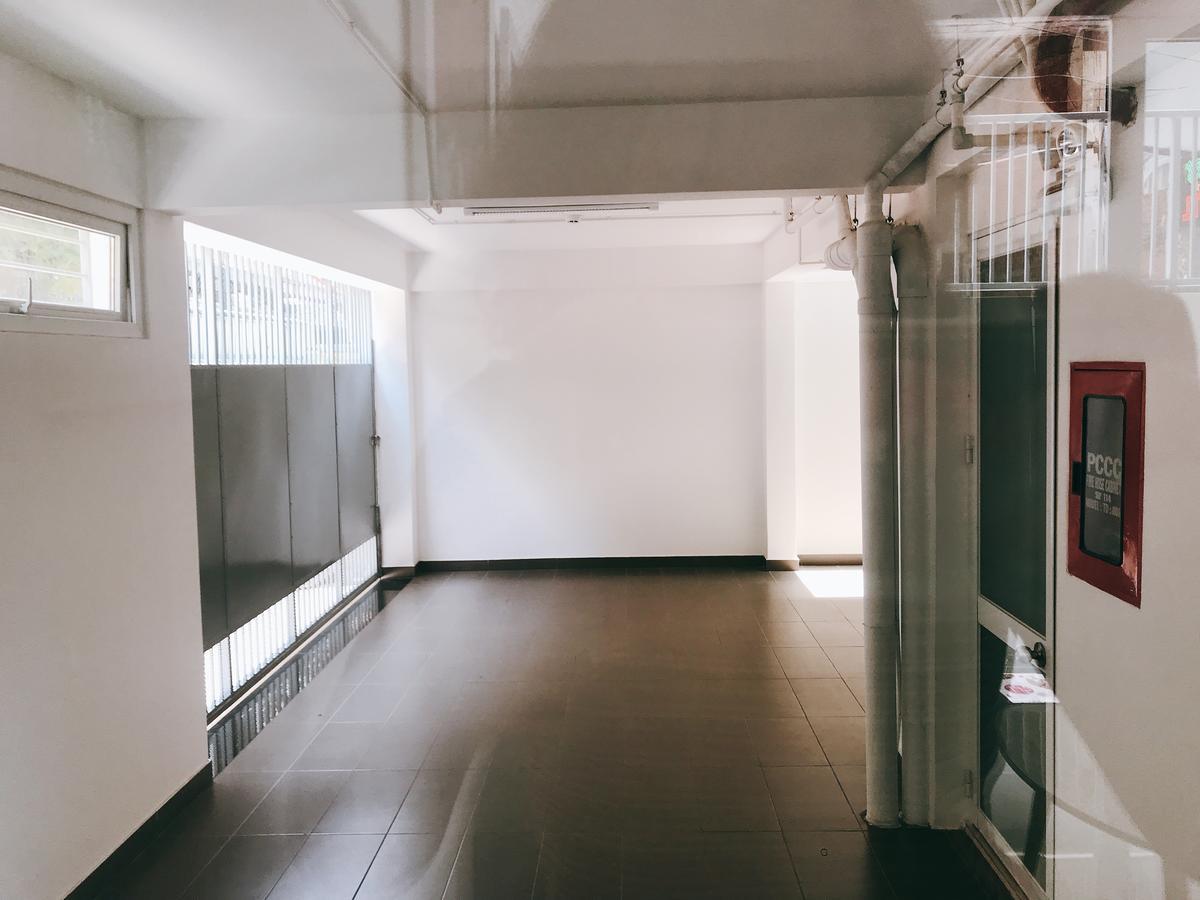 Crown Apartment *