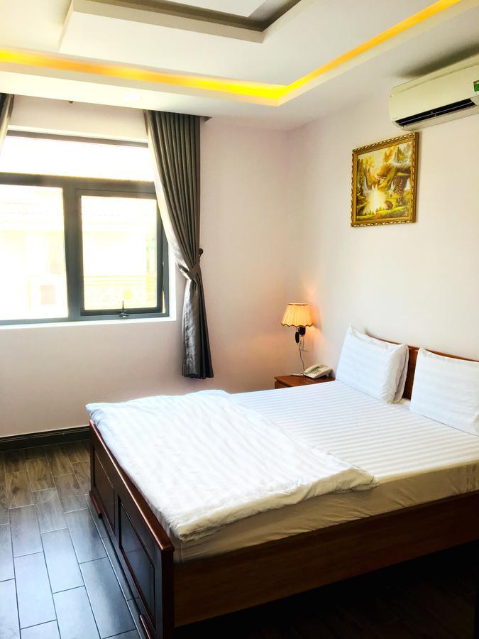 Queen Victoria 2* Ho Chi Minh City