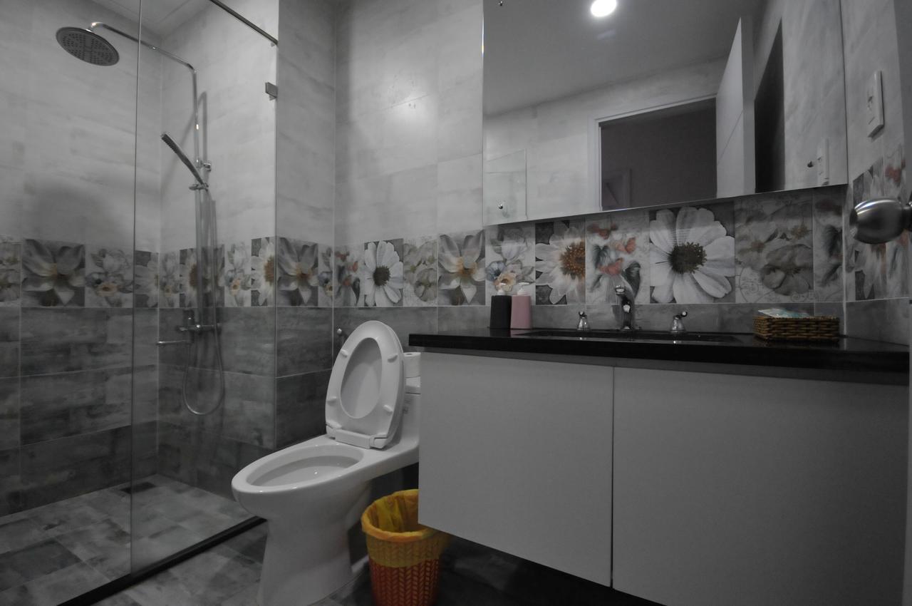 Căn hộ Sunrise - 5 Star TP. Hồ Chí Minh