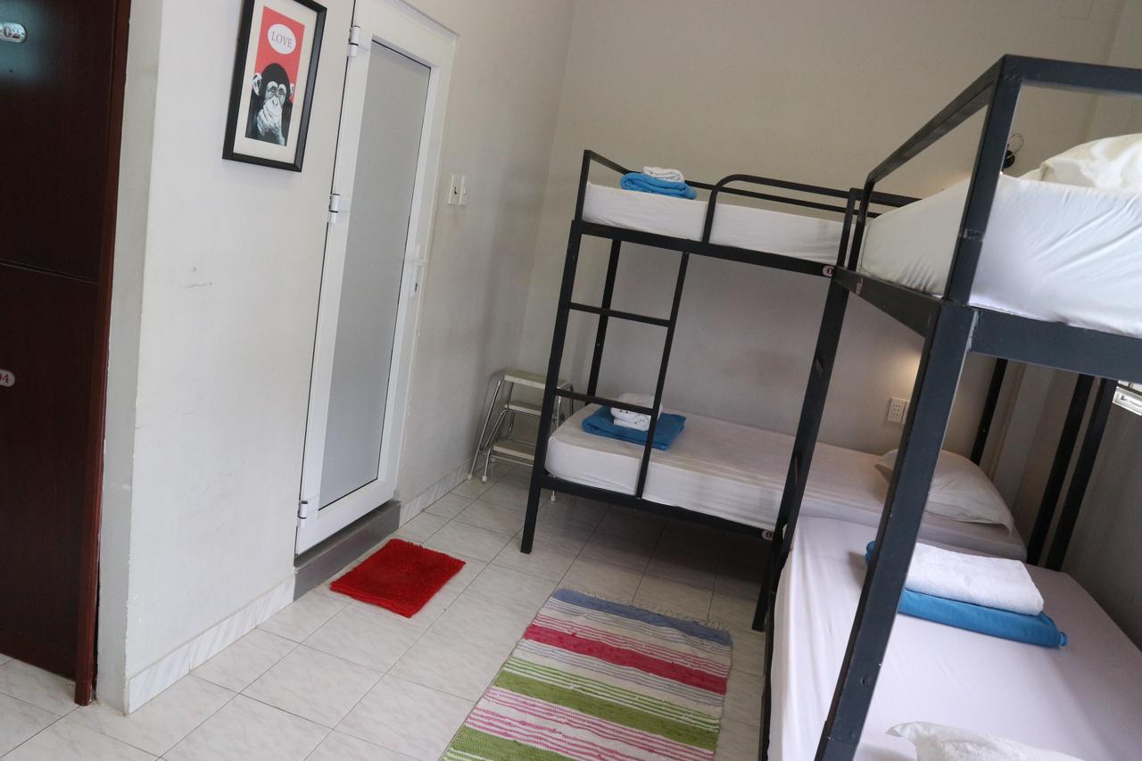 Long Hostel *