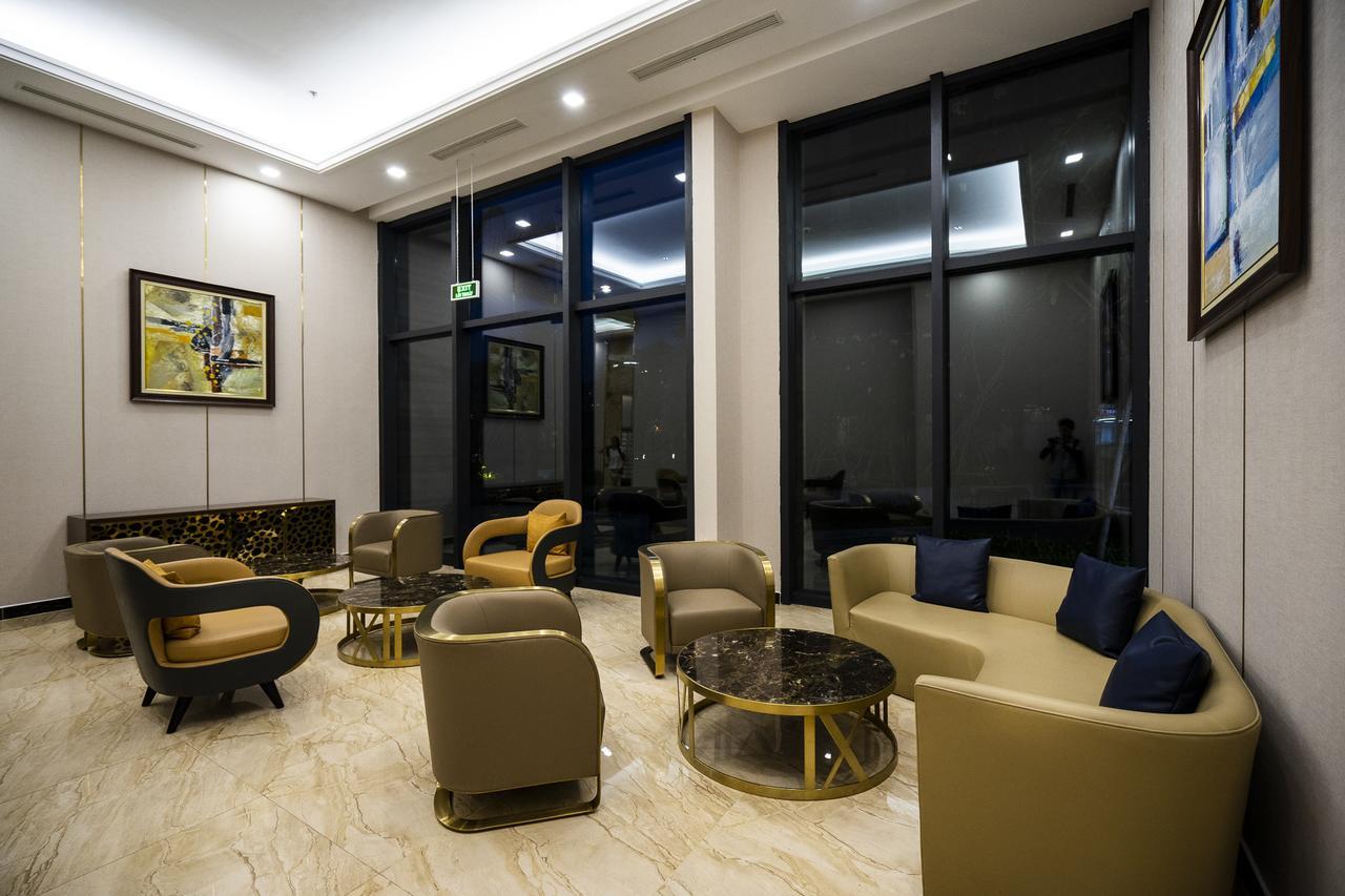Apartment Qq - Vinhome Golden River - D.1