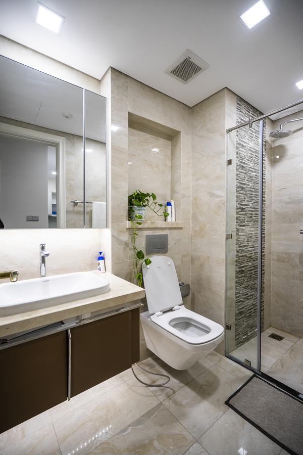 Qq - Vinhome Golden River - D.1 Apartment