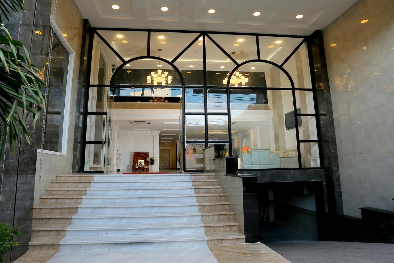 Hotel C'lavie - Saigon Airport 3*