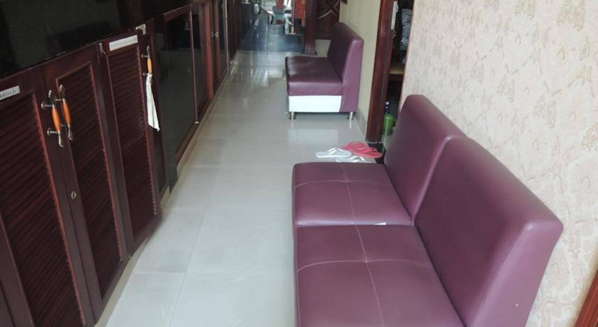 Hoa De Nhat Hotel- San Bay Tan Son Nhat
