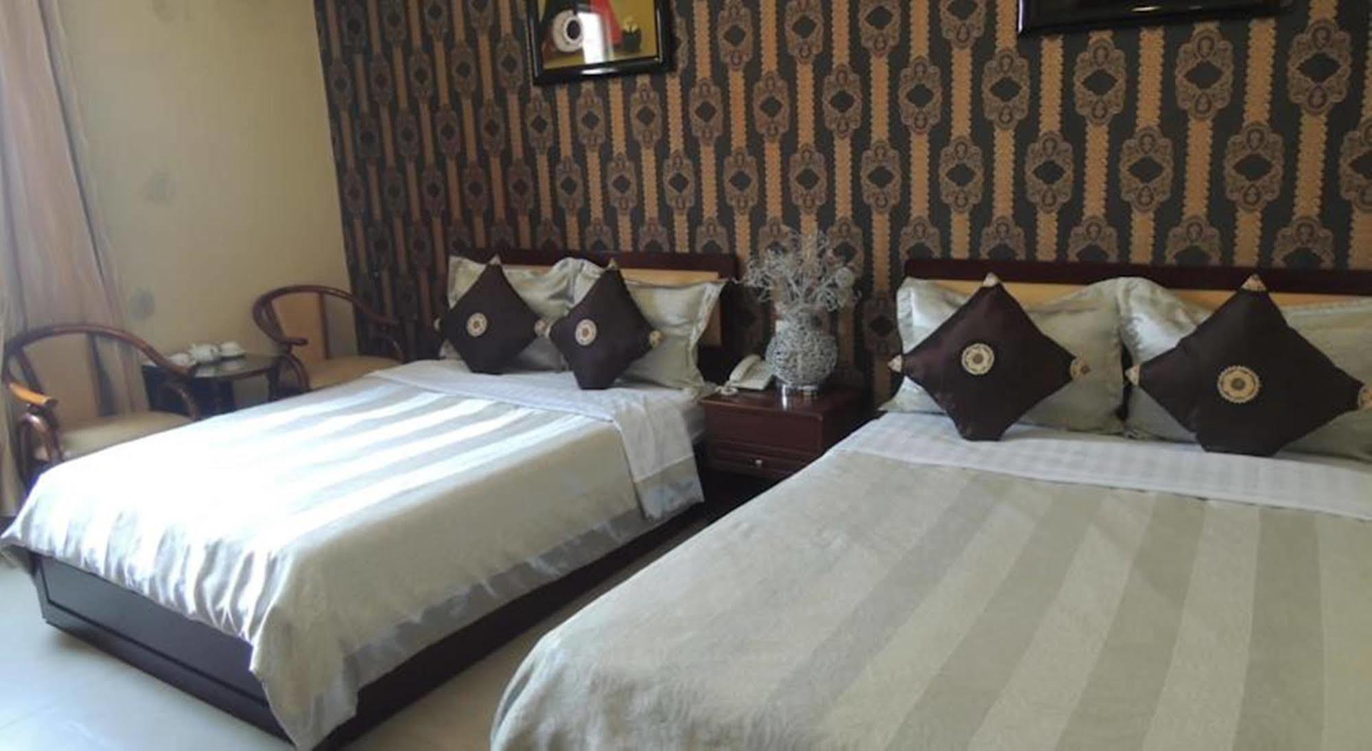 Hotel Hoa De Nhat Hotel- San Bay Tan Son Nhat