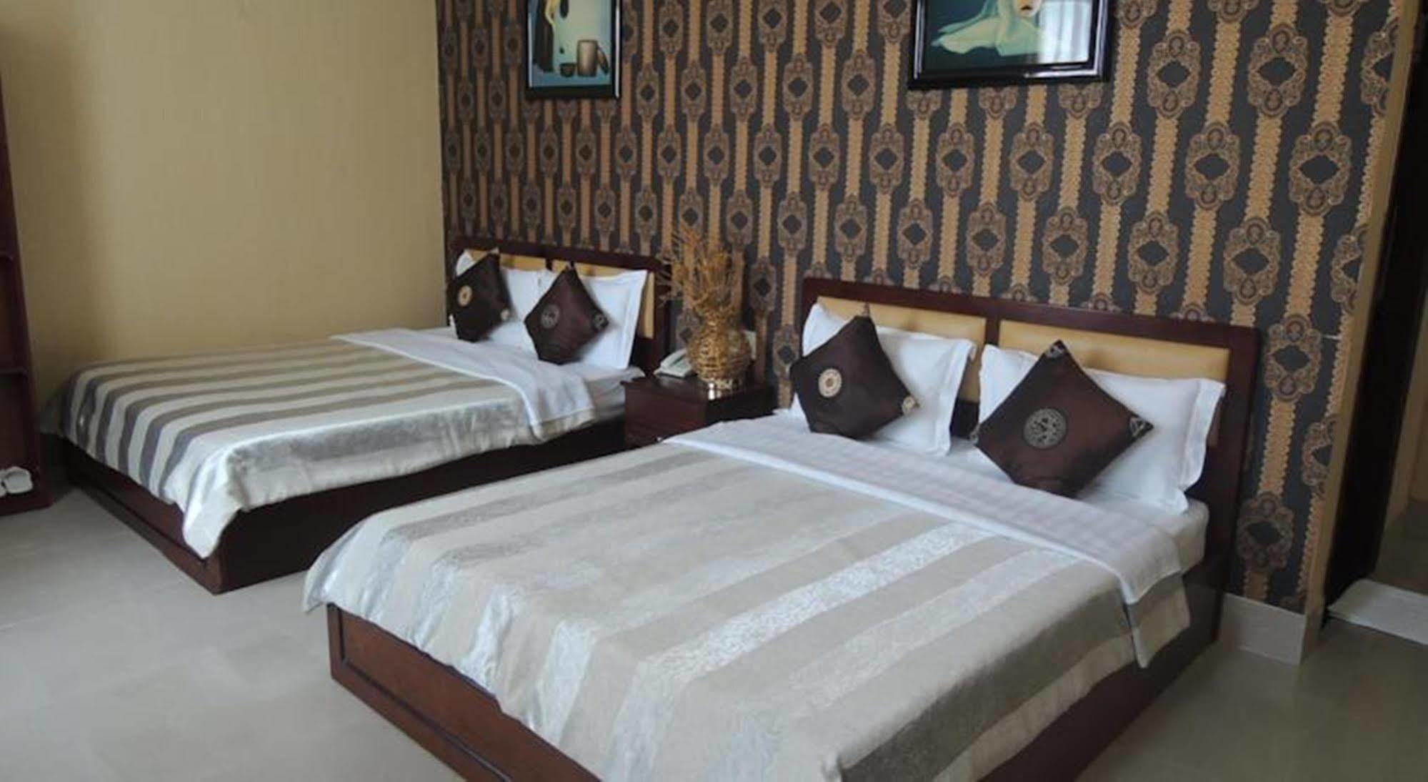 Hotel Hoa De Nhat Hotel- San Bay Tan Son Nhat