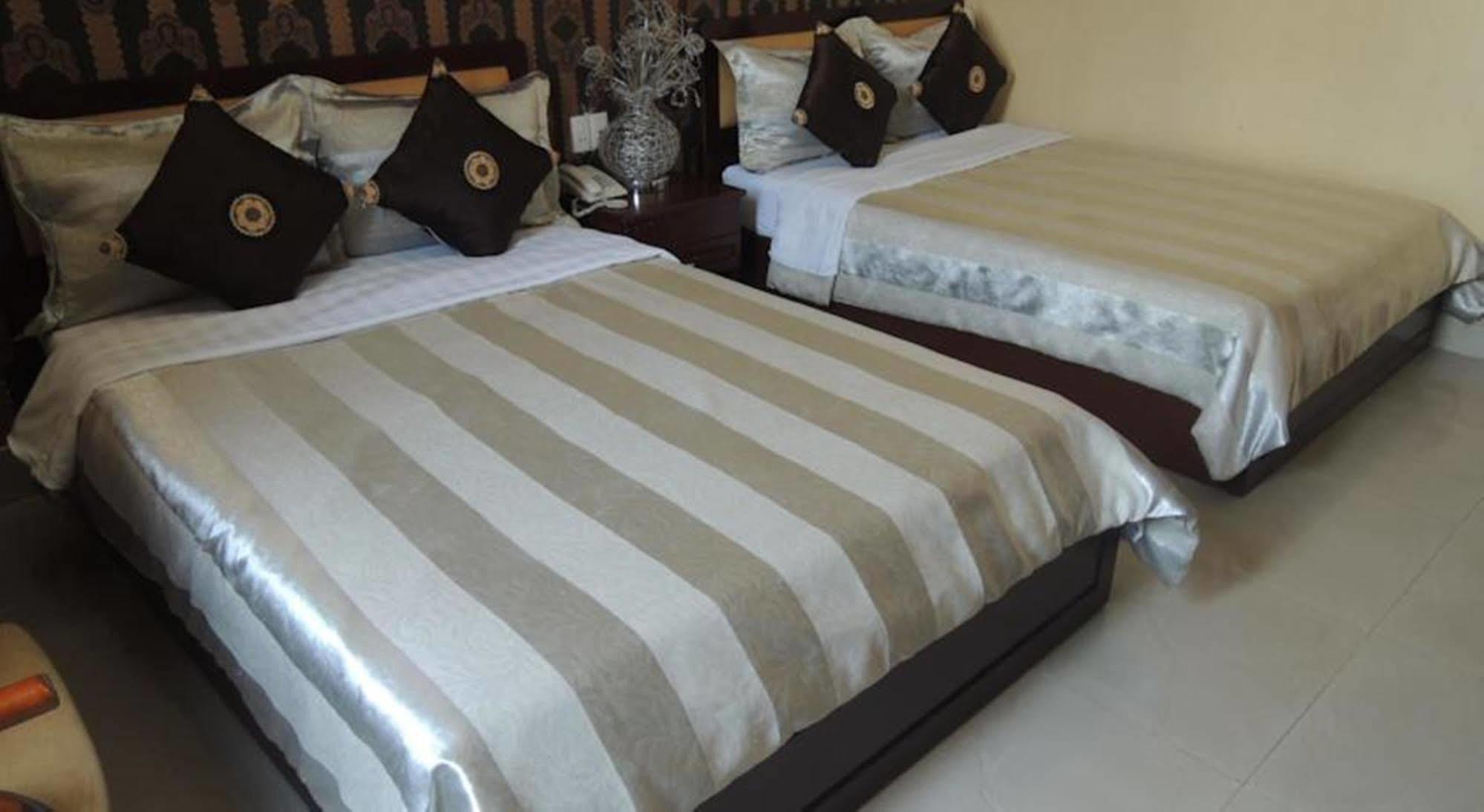 Hoa De Nhat Hotel- San Bay Tan Son Nhat Hotel