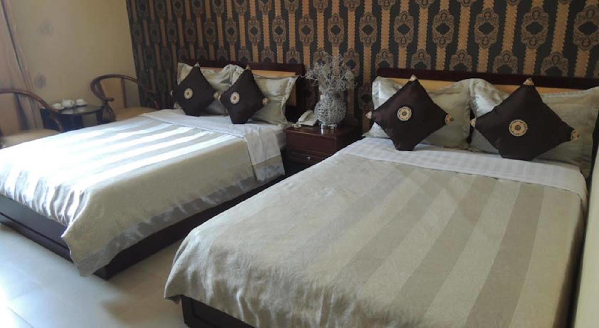 Hoa De Nhat Hotel- San Bay Tan Son Nhat Hotel