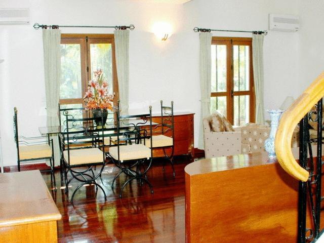 Saigon Village 4*
