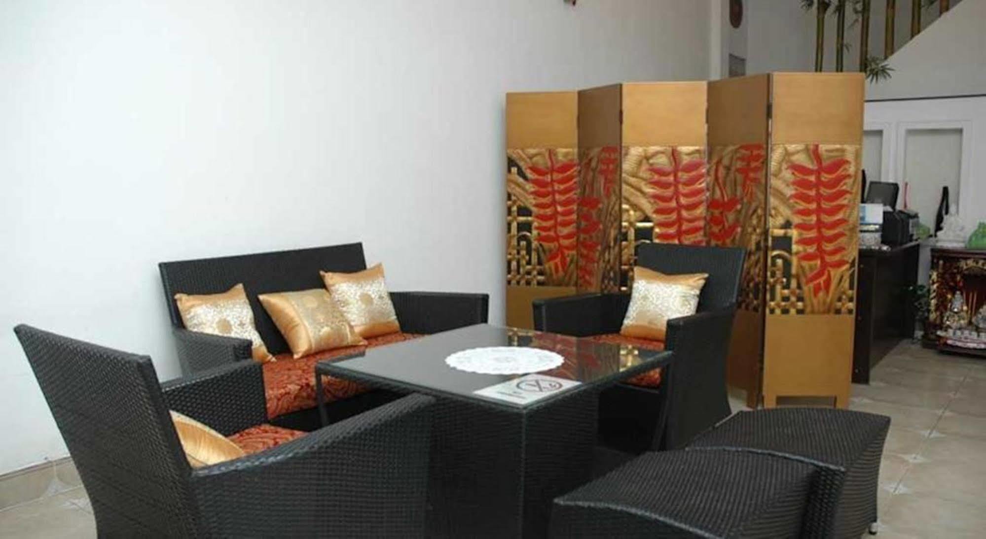 Hotel Banana Leaf 2*