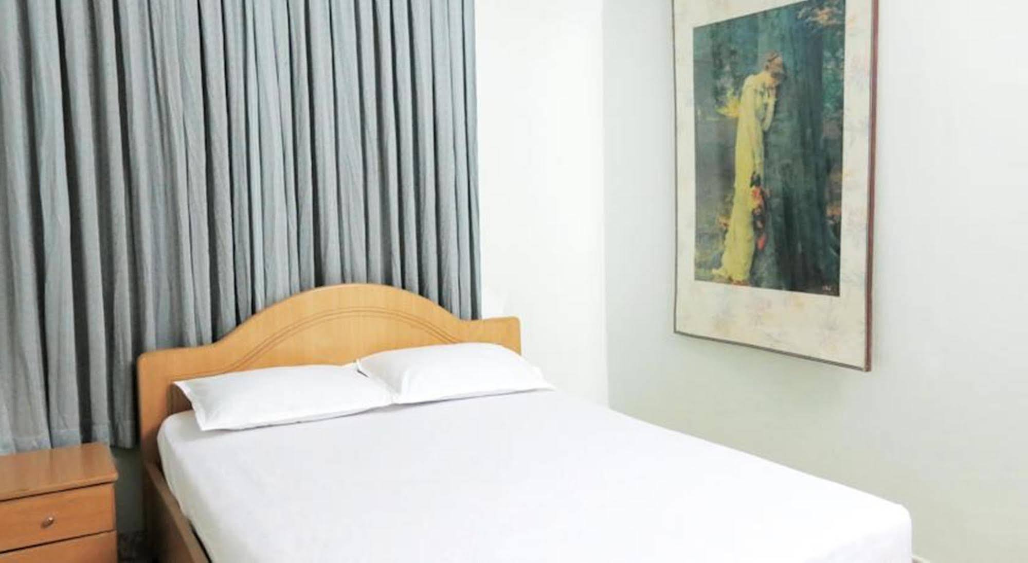 Hotel Banana Leaf 2*