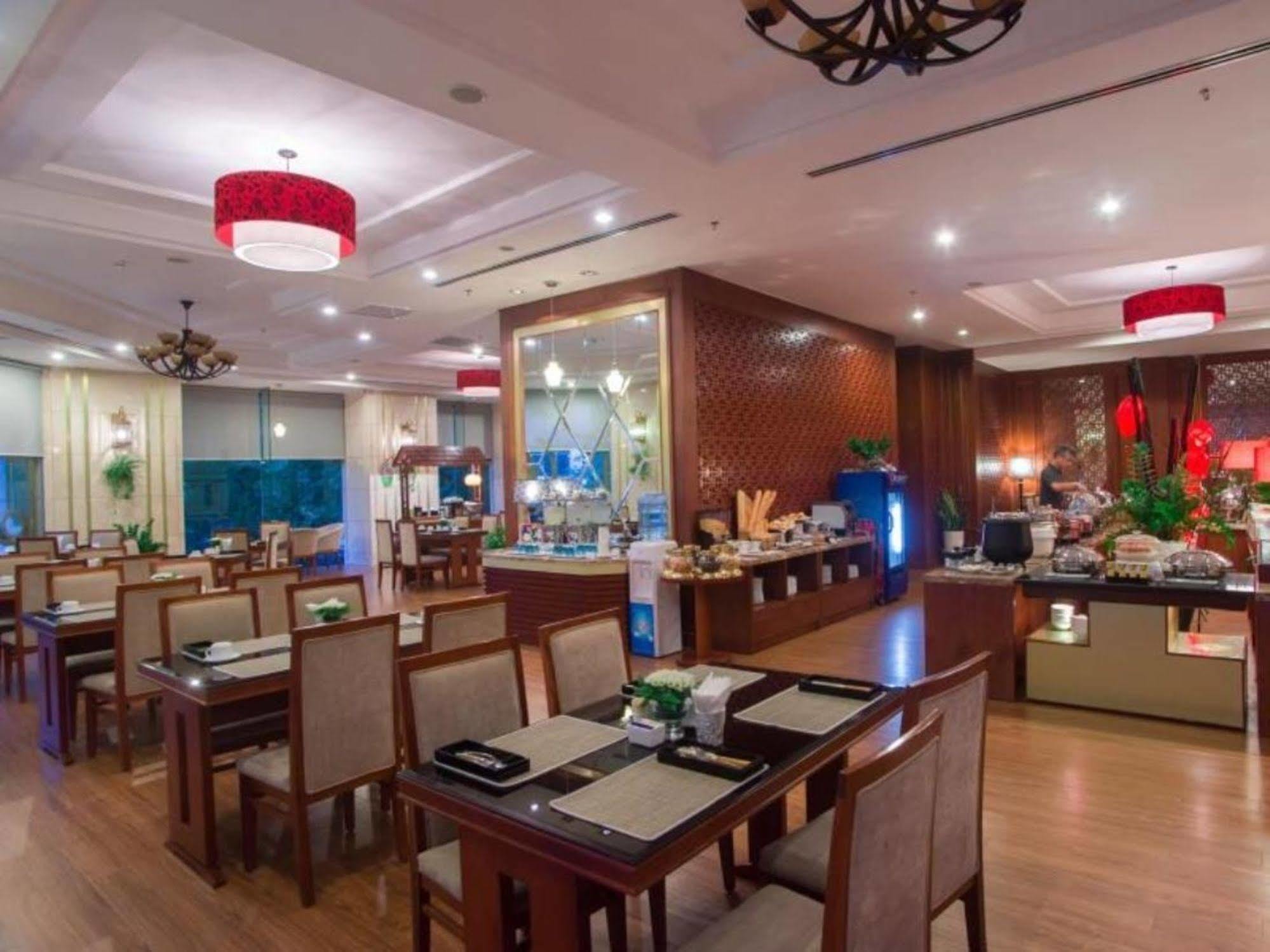 Nhat Ha L'opera Ho Chi Minh City