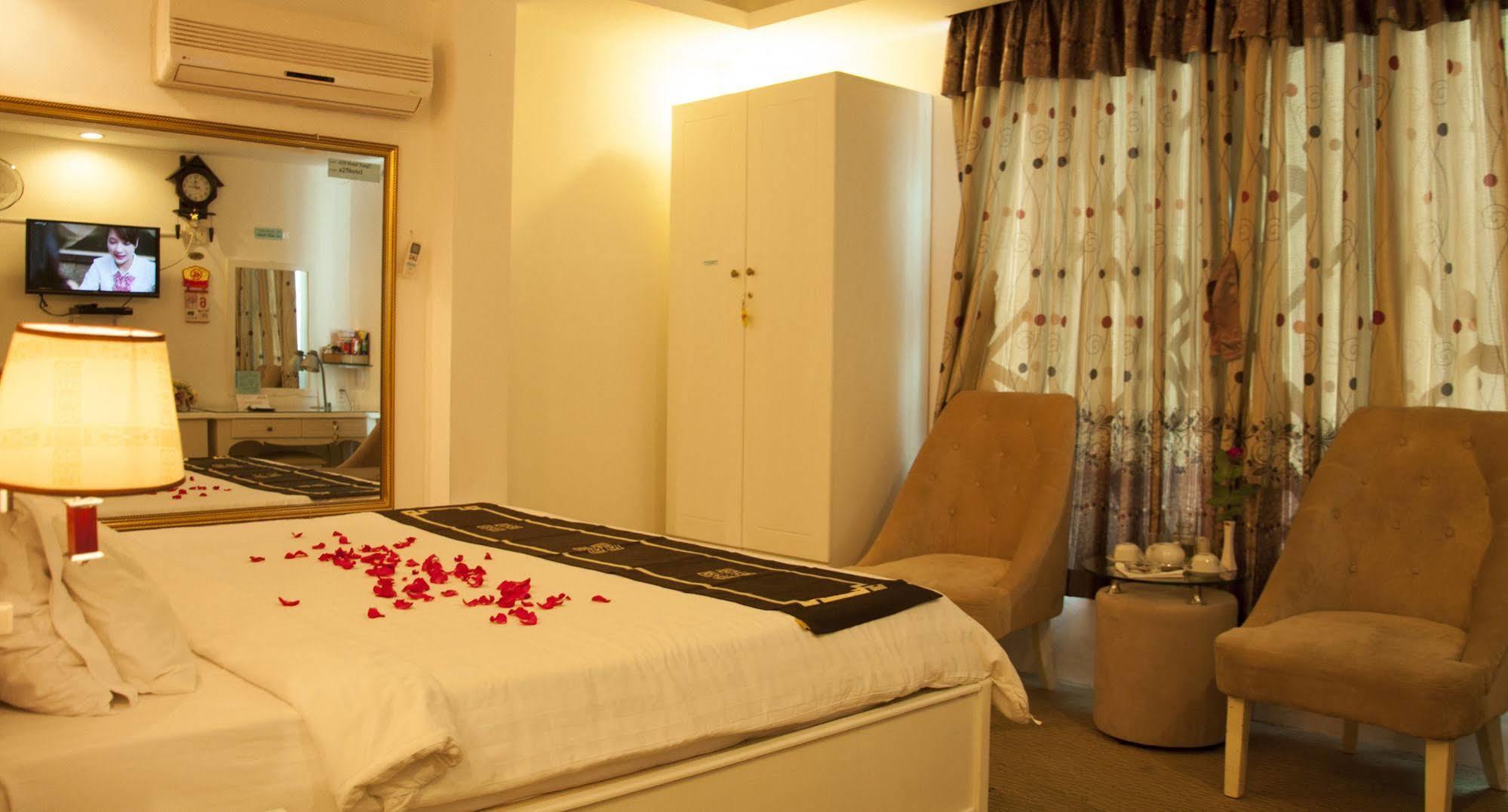Hotel A25 - 274 De Tham Ho Chi Minh City