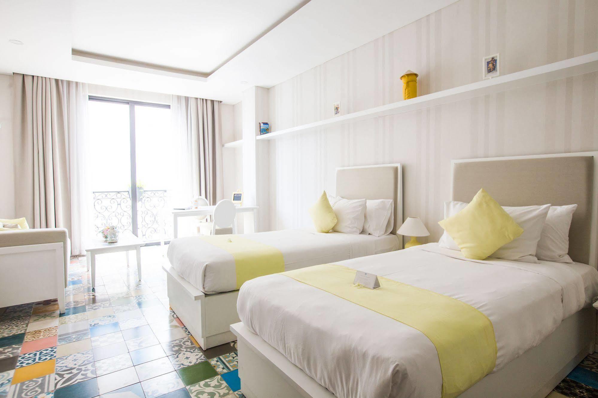 Lief Pulo Sai Gon Hotel 4*