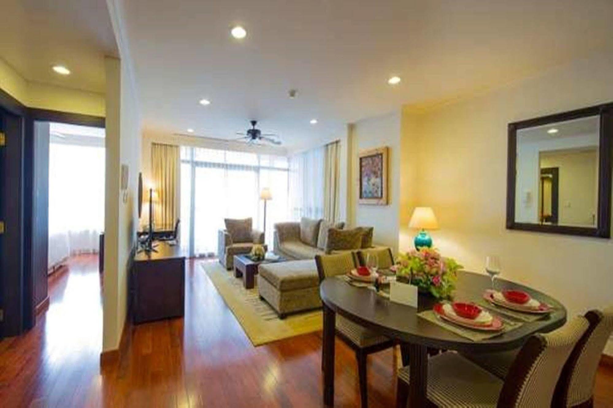 The Landmark Serviced - Managed By Peninsula Hotel 4*