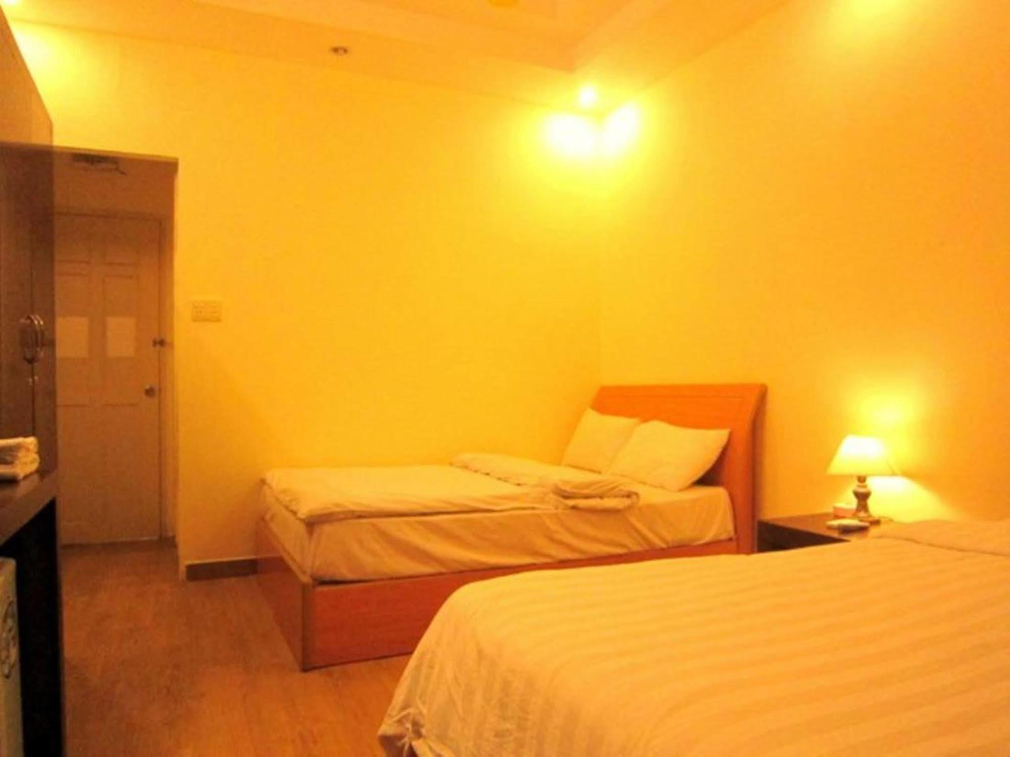 Hotel Tuong Hung Ho Chi Minh City