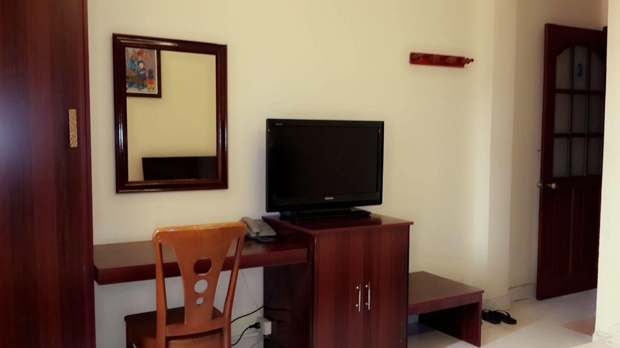 N Dung Hotel