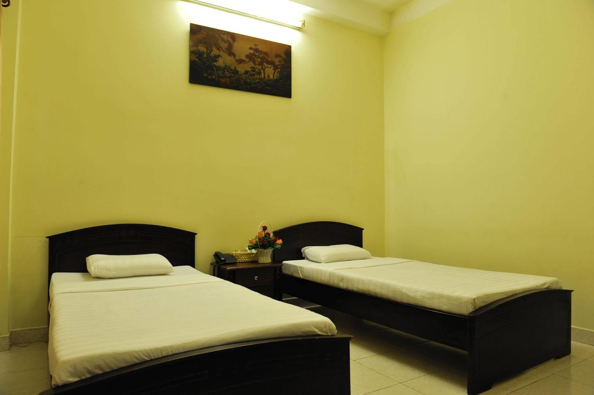 N Dung Hotel