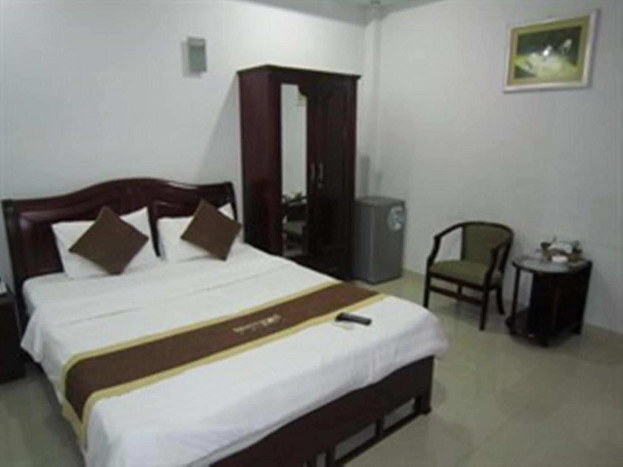 Huong Mai 2 Hotel *